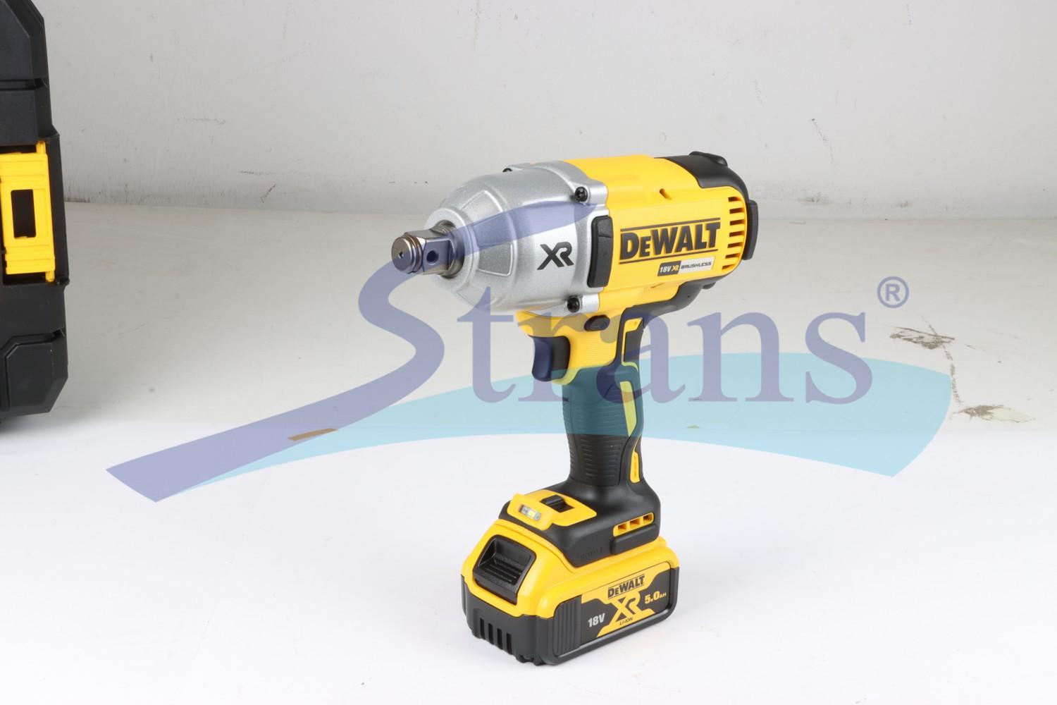 КЛЮЧ (ГАЙКОВЕРТ) АКУМУЛЯТОРНИЙ БЕЗЩІТКОВИЙ УДАРНИЙ DEWALT DCF897P2 3/4" 18V 2*5AH 950NM 0-1900 ОБ/ХВ 0-2400 УД/ХВ DCF897P2